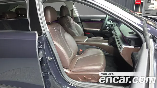 Hyundai Grandeur GN7 — Фото автомобиля 12