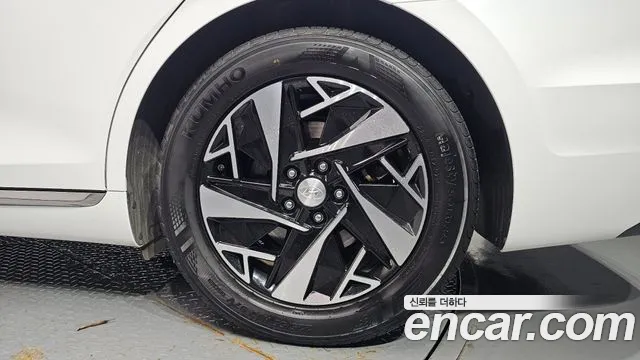 Hyundai Grandeur Grandeur (New) Hybrid — Фото автомобиля 6