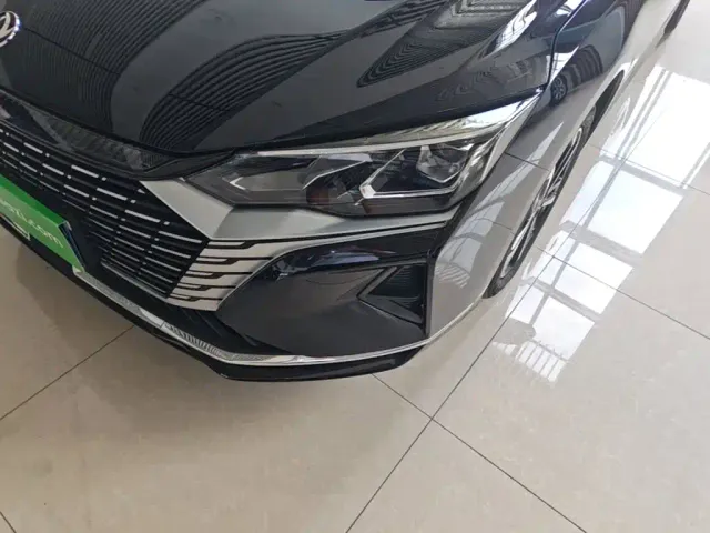 Dongfeng Yixuan MAX — Фото автомобиля 17