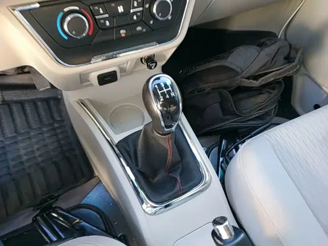 Jinbei New Hiace S — Фото автомобиля 13
