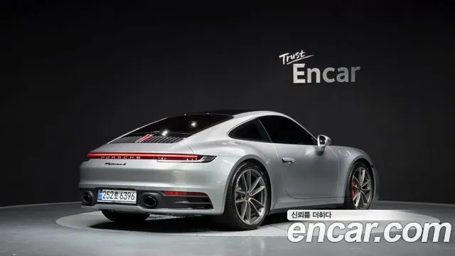 Porsche 911 — Фото автомобиля 2