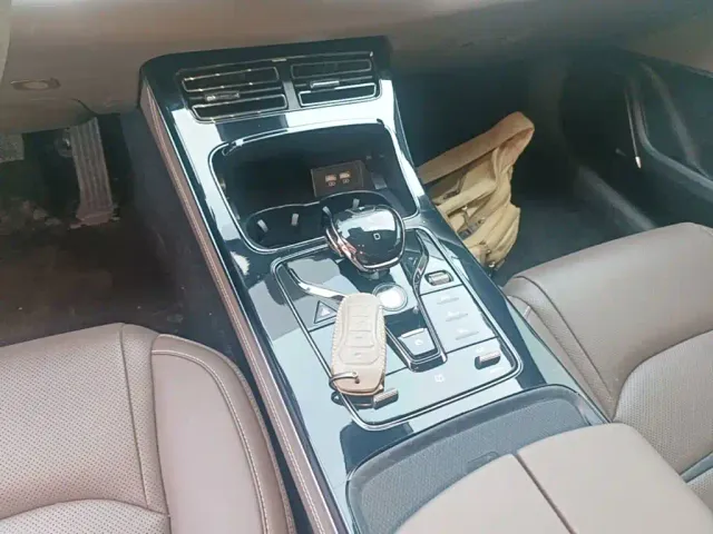 BYD Han — Фото автомобиля 13