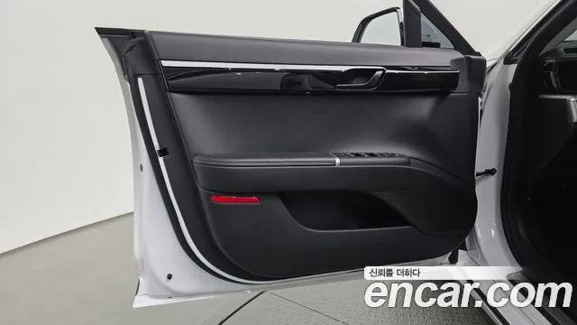Hyundai Grandeur GN7 — Фото автомобиля 13