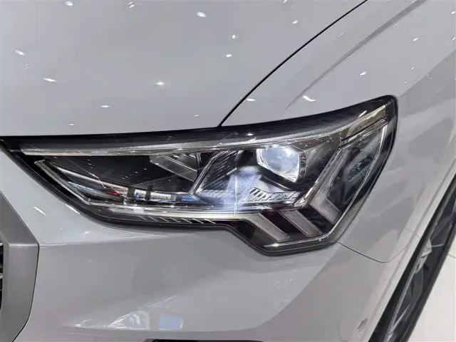 Audi Q3 — Фото автомобиля 7