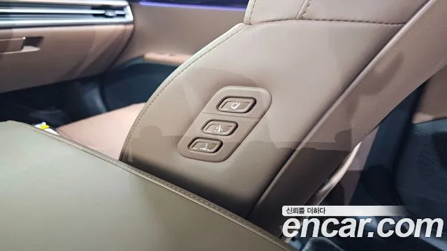 Hyundai Grandeur Grandeur (GN7) 2.5 Бензин 2WD — Фото автомобиля 29