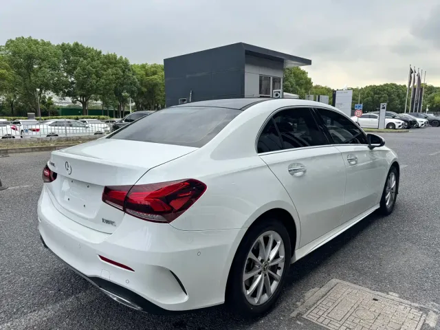 Mercedes-Benz Mercedes-Benz A-Class 2022 A 200 L Sport Sedan Style — Фото автомобиля 6