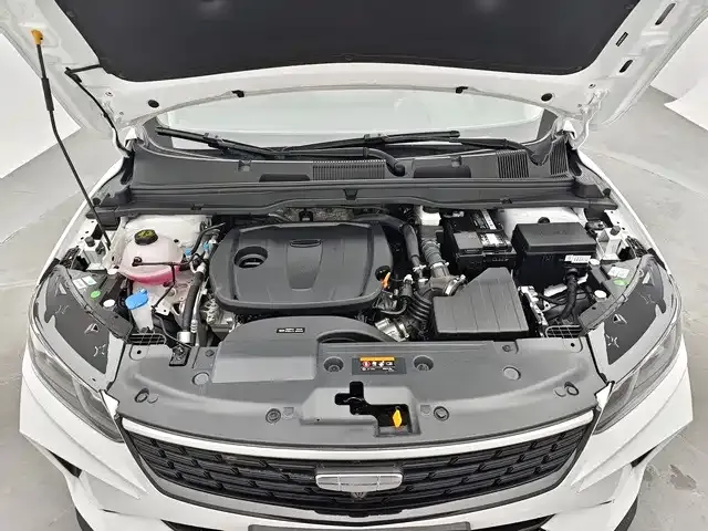 Geely Binyue — Фото автомобиля 12