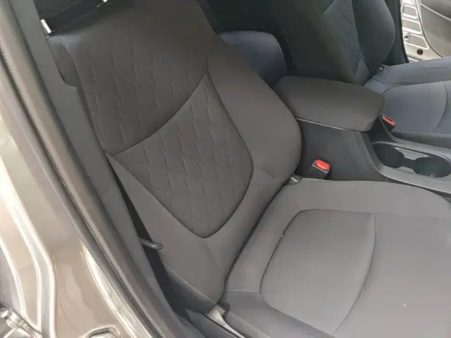 Toyota Corolla Cross — Фото автомобиля 24
