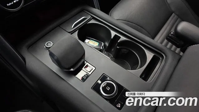Land Rover Discovery — Фото автомобиля 9