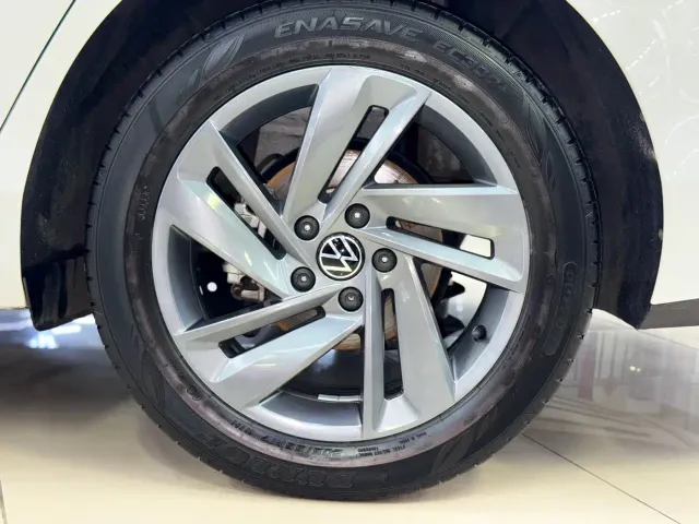 Volkswagen Lamando — Фото автомобиля 20