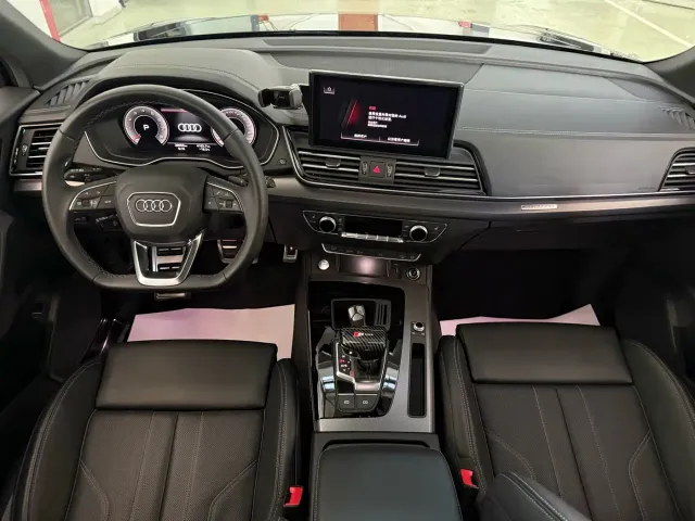 Audi Audi Q5L 2024 Model 40 TFSI Luxury Dynamic — Фото автомобиля 9