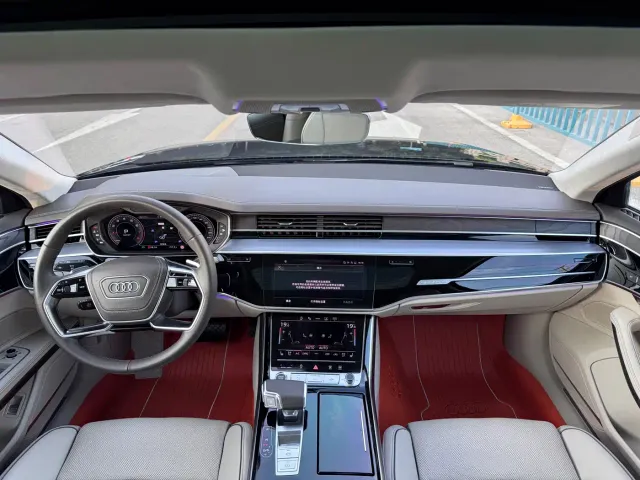 Audi A8 — Фото автомобиля 10