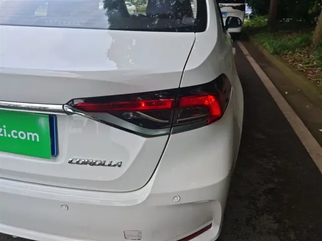 Toyota Corolla — Фото автомобиля 23