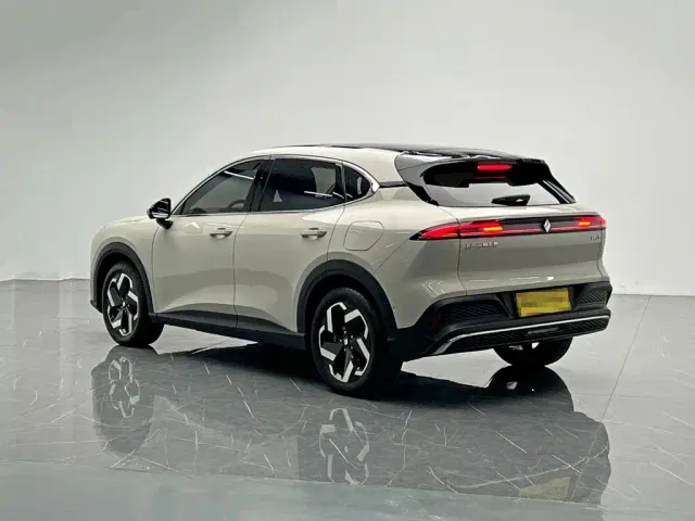 Baojun Yunhai — Фото автомобиля 4