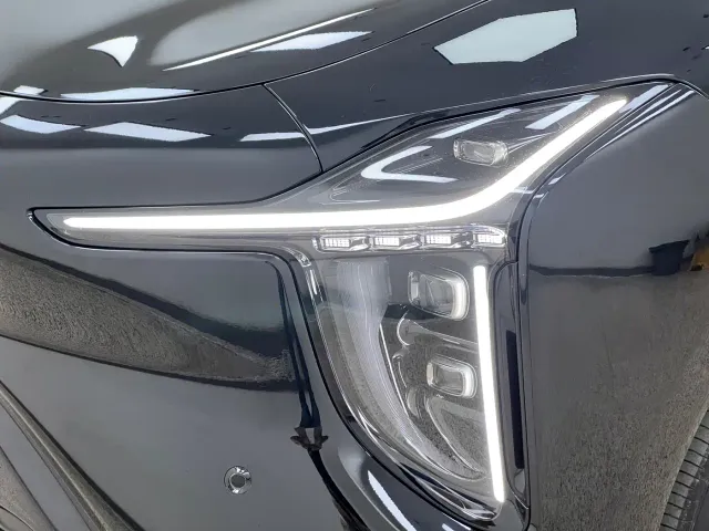 IM Motors LS6 — Фото автомобиля 8