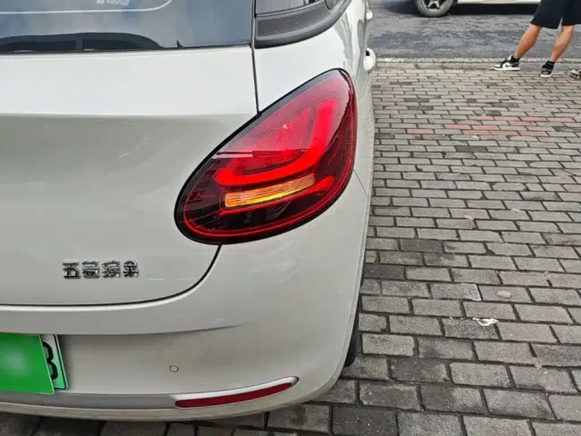 Wuling Bingo — Фото автомобиля 23