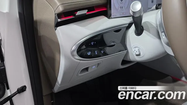 Genesis GV70 — Фото автомобиля 28