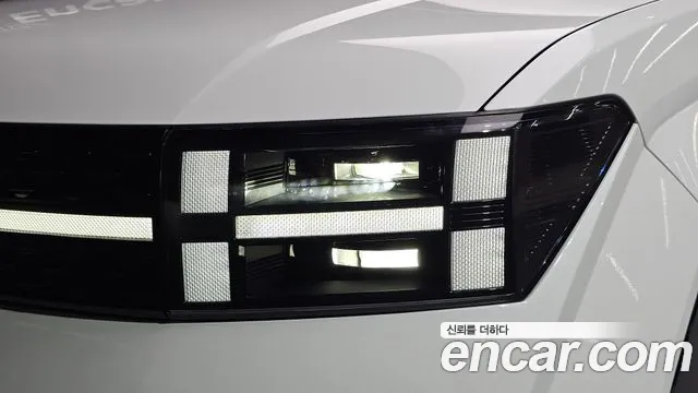 Hyundai Santafe Santa Fe (MX5) Бензин 2.5T 2WD — Фото автомобиля 20
