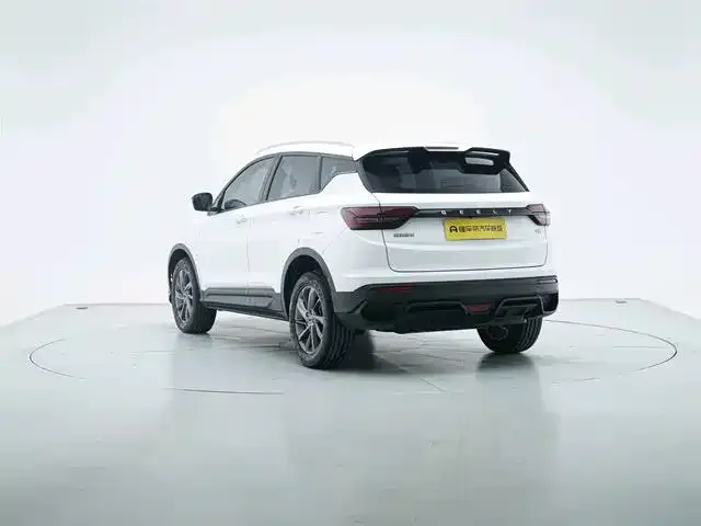 Geely Binyue — Фото автомобиля 5