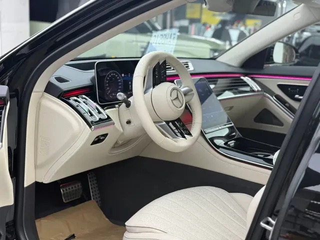 Mercedes-Benz S-Class — Фото автомобиля 4