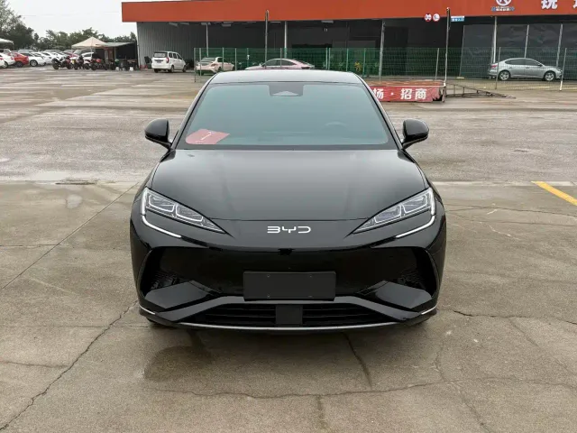 BYD Sealion 07 EV — Фото автомобиля 3