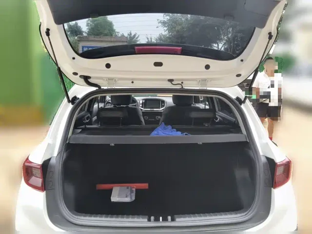 Kia KX1 — Фото автомобиля 15