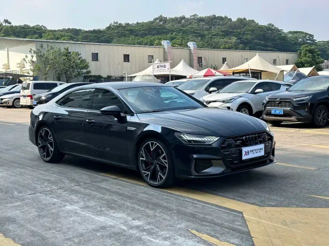 Audi A7L — Фото автомобиля 3