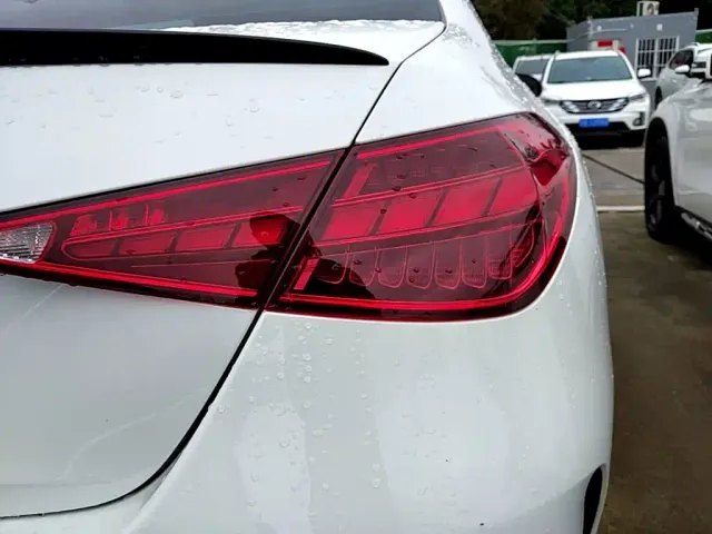 Mercedes-Benz C-Class — Фото автомобиля 7