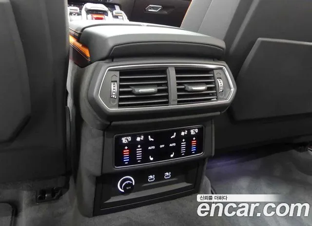 Lamborghini Urus — Фото автомобиля 18