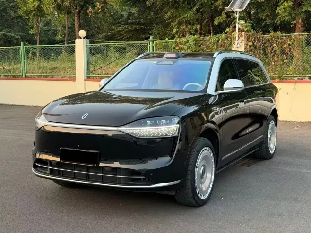 Aito M9 — Фото автомобиля 2