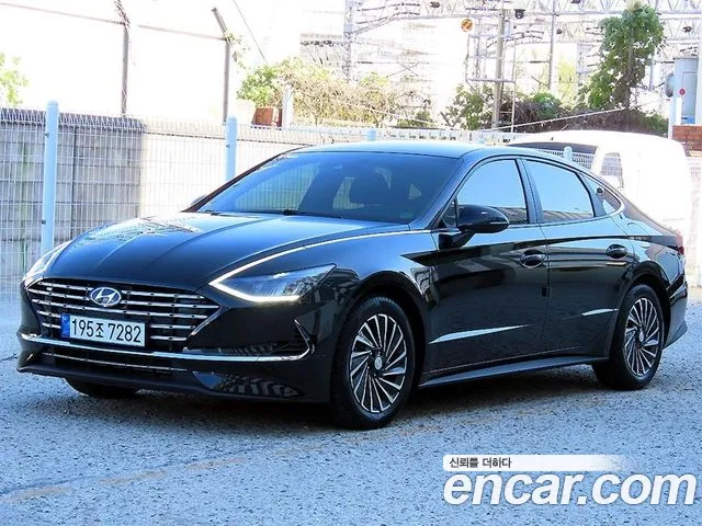 Фотография автомобиля — Hyundai Sonata DN8