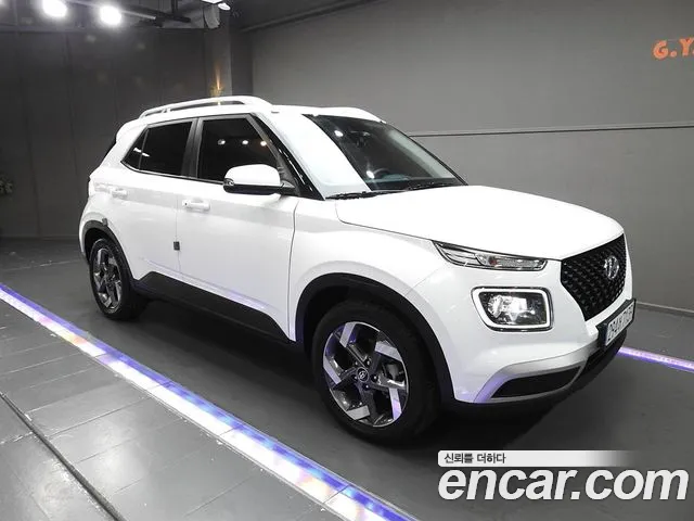 Фотография автомобиля — Hyundai Venue