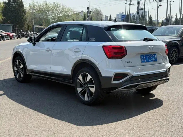 Audi Q2L — Фото автомобиля 3