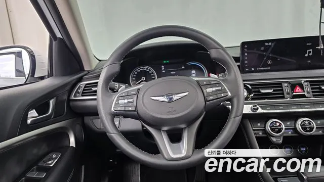 Genesis G70 — Фото автомобиля 12