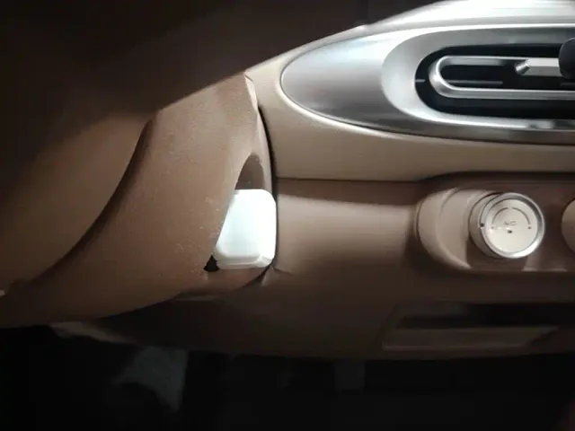 Wuling Hongguang Mini EV — Фото автомобиля 8