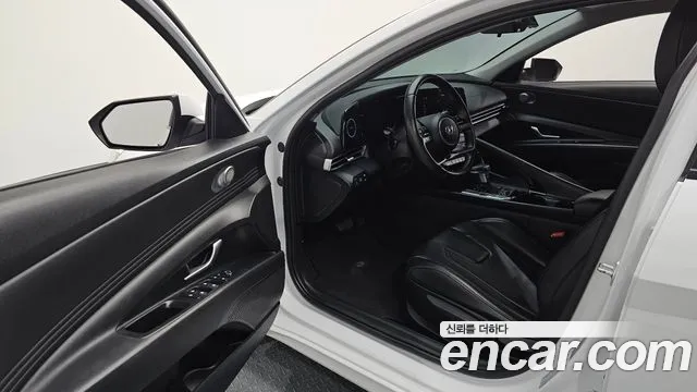 Hyundai AVANTE — Фото автомобиля 10