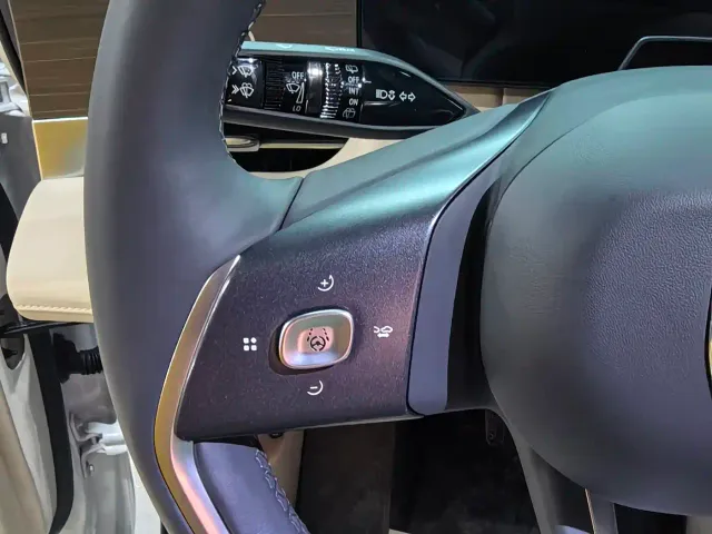 Buick Zhijing Shijia — Фото автомобиля 10