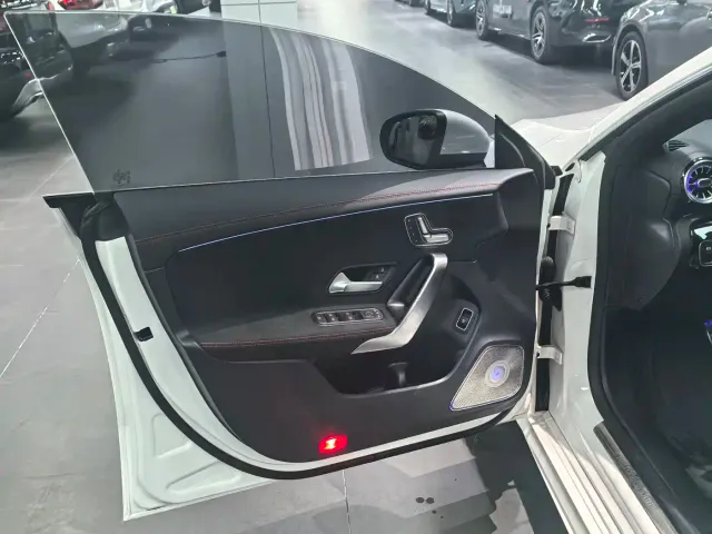 Mercedes-Benz CLA-Class — Фото автомобиля 11