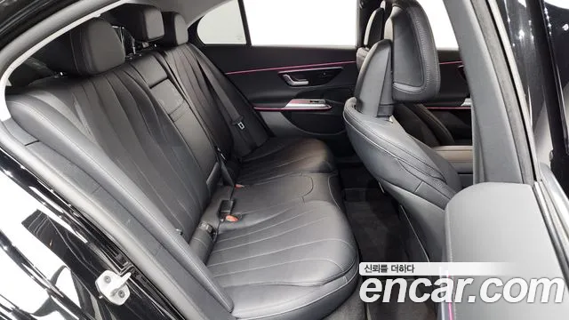 Mercedes-Benz E-Class — Фото автомобиля 10