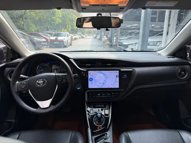 Toyota Corolla Twin Engine E+ — Фото автомобиля 11