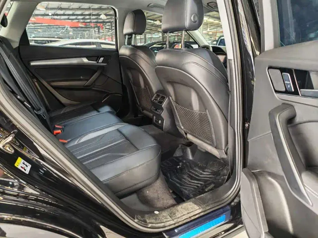 Audi Q5L — Фото автомобиля 6