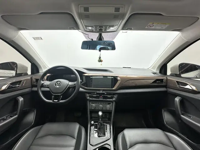Volkswagen Tharu — Фото автомобиля 6
