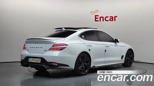 Genesis G70 New — Фото автомобиля 2