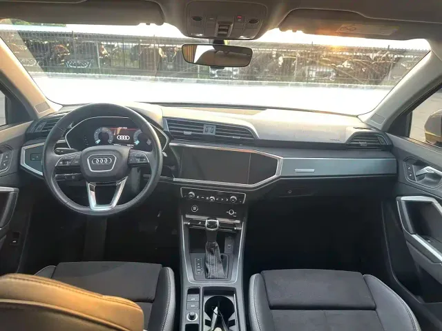 Audi Q3 — Фото автомобиля 14
