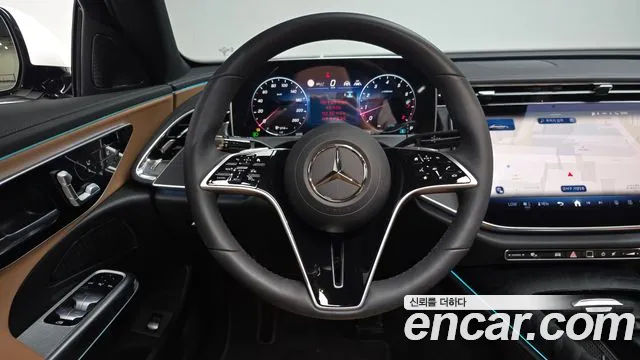 Mercedes-Benz E-Class — Фото автомобиля 13