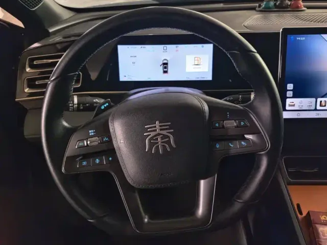 BYD Qin L — Фото автомобиля 15