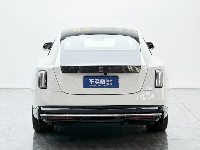 Rolls-Royce Spectre — Фото автомобиля 5
