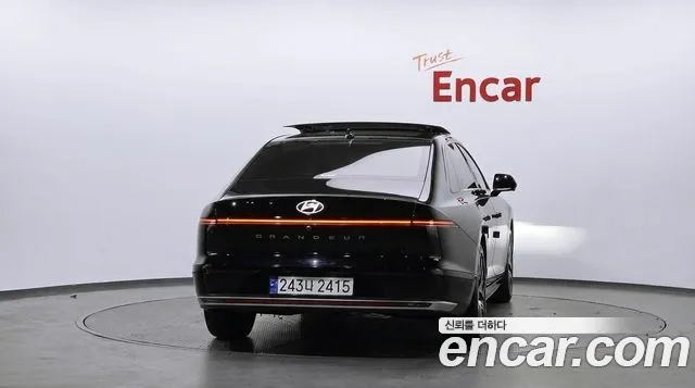 Hyundai Grandeur GN7 — Фото автомобиля 4