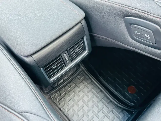 Toyota Camry — Фото автомобиля 20