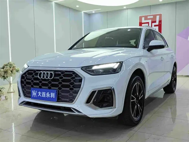 Фотография автомобиля — Audi Q5L